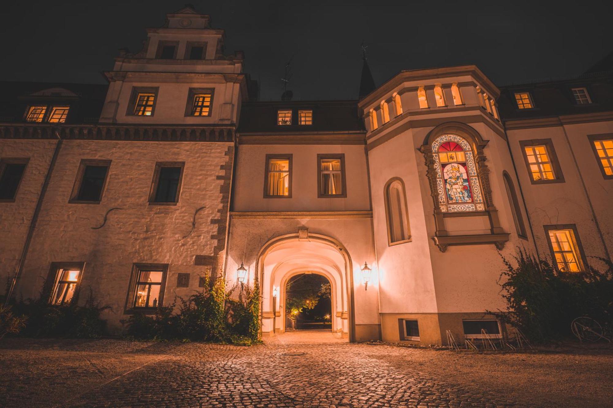 Hotel Schloss Schkopau Buitenkant foto
