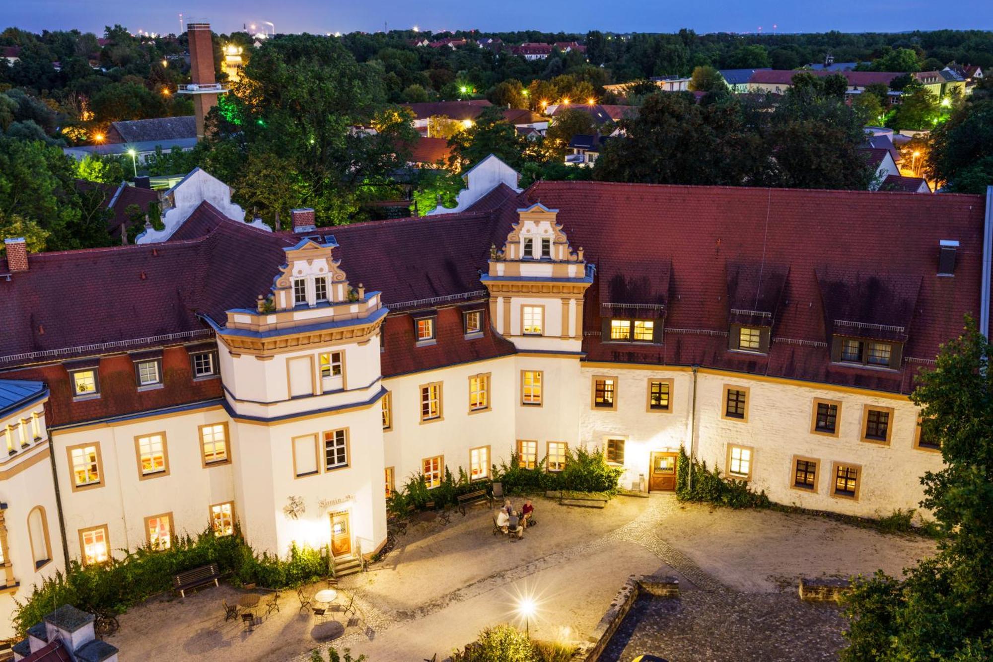 Hotel Schloss Schkopau Buitenkant foto