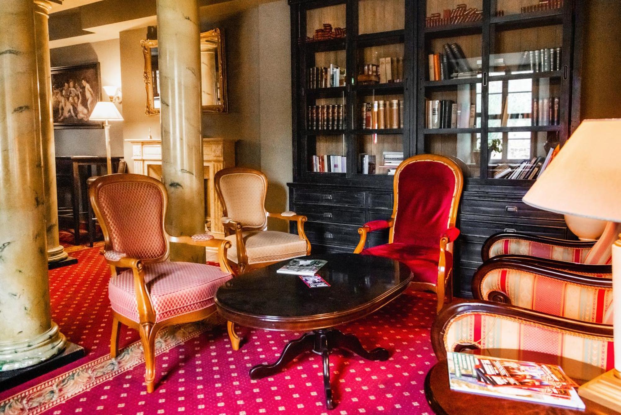 Hotel Schloss Schkopau Buitenkant foto