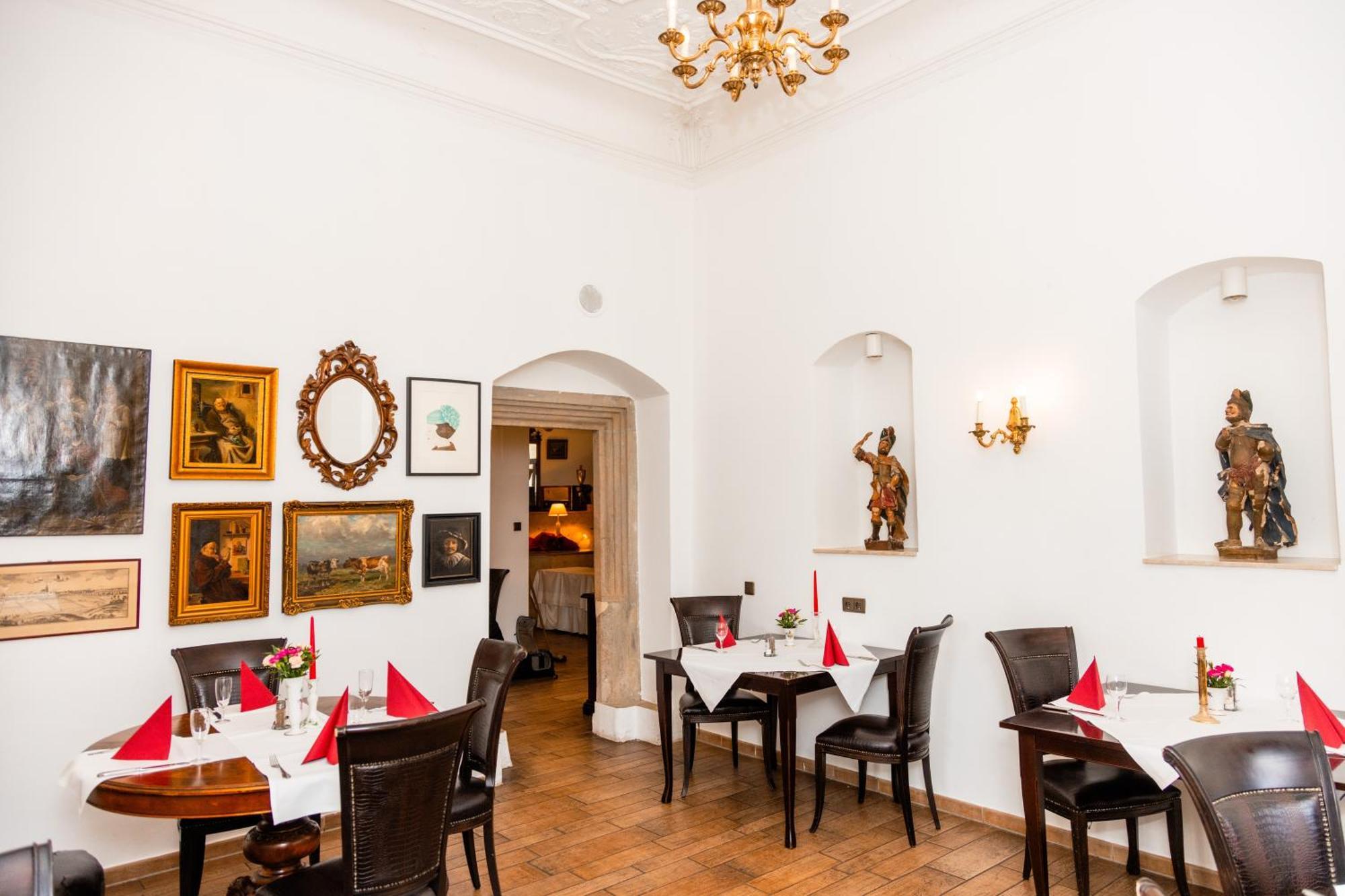 Hotel Schloss Schkopau Buitenkant foto