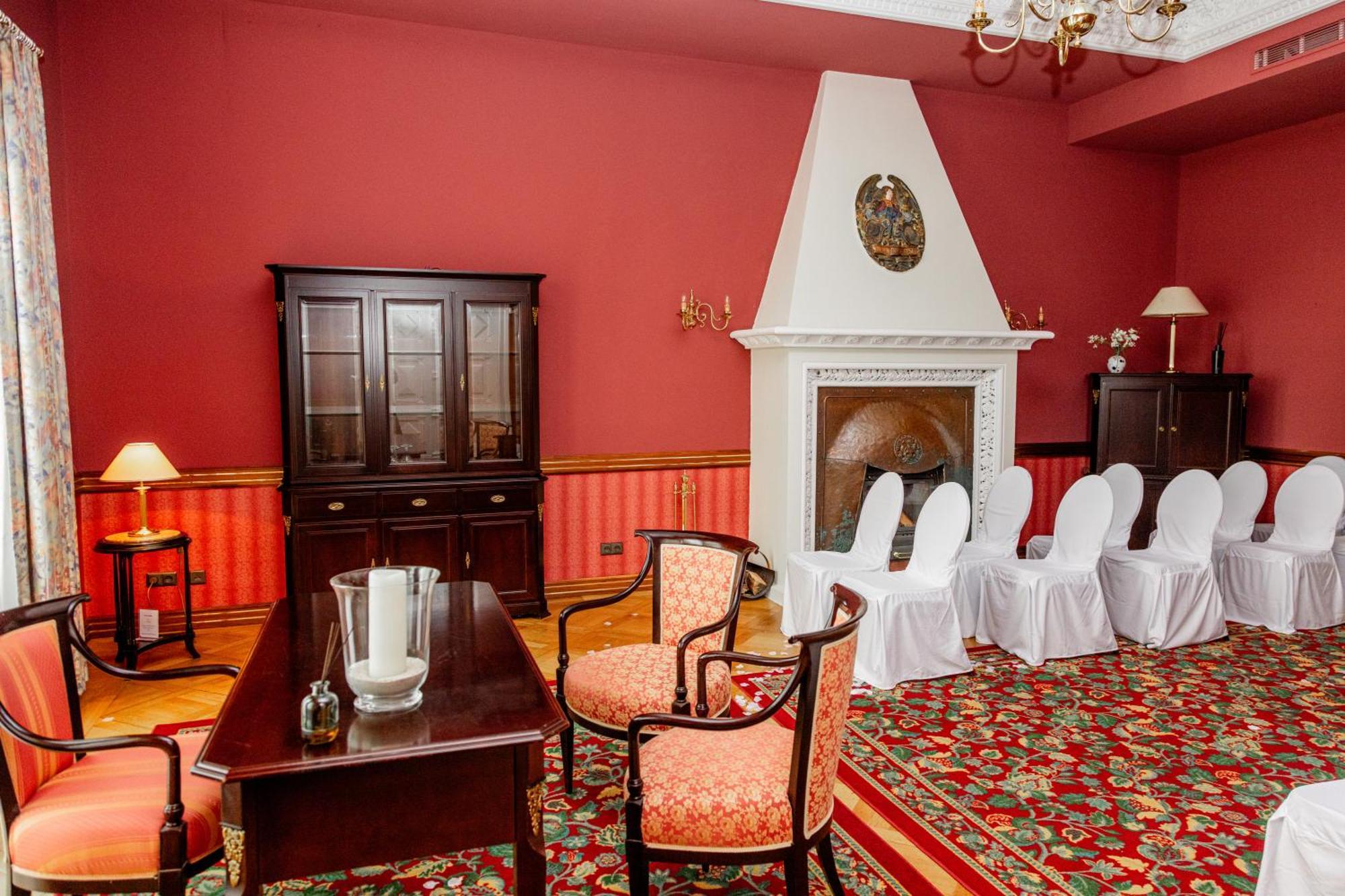 Hotel Schloss Schkopau Buitenkant foto