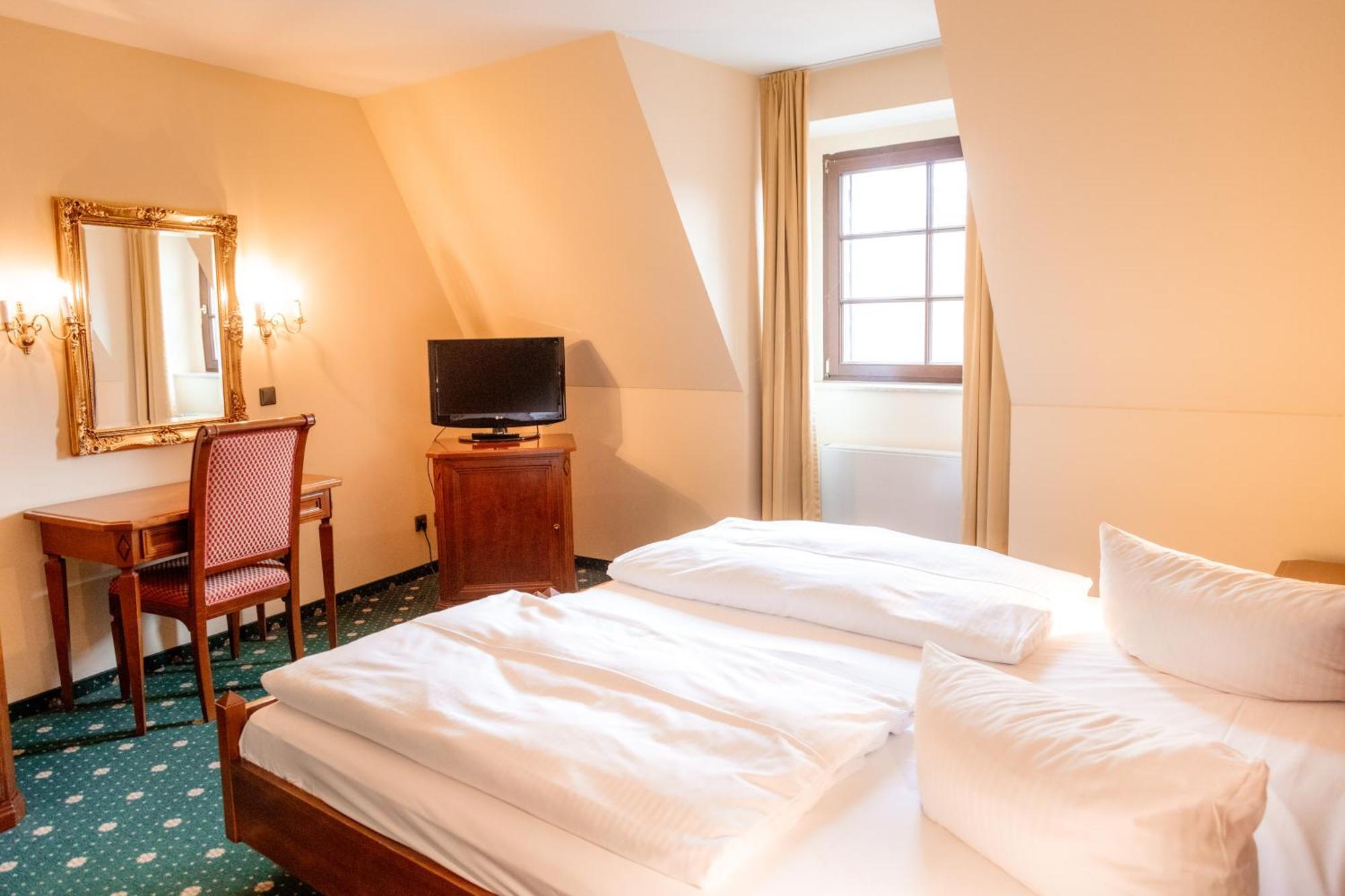 Hotel Schloss Schkopau Buitenkant foto